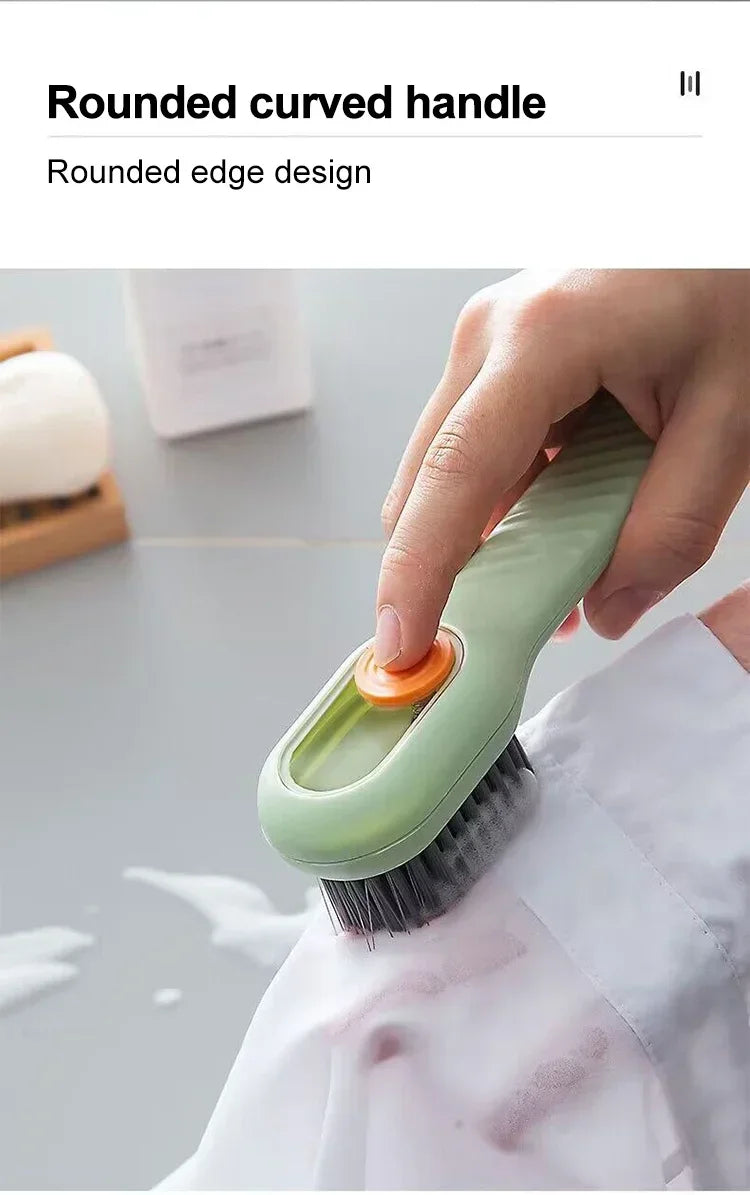 Brosse de nettoyage à réservoir
