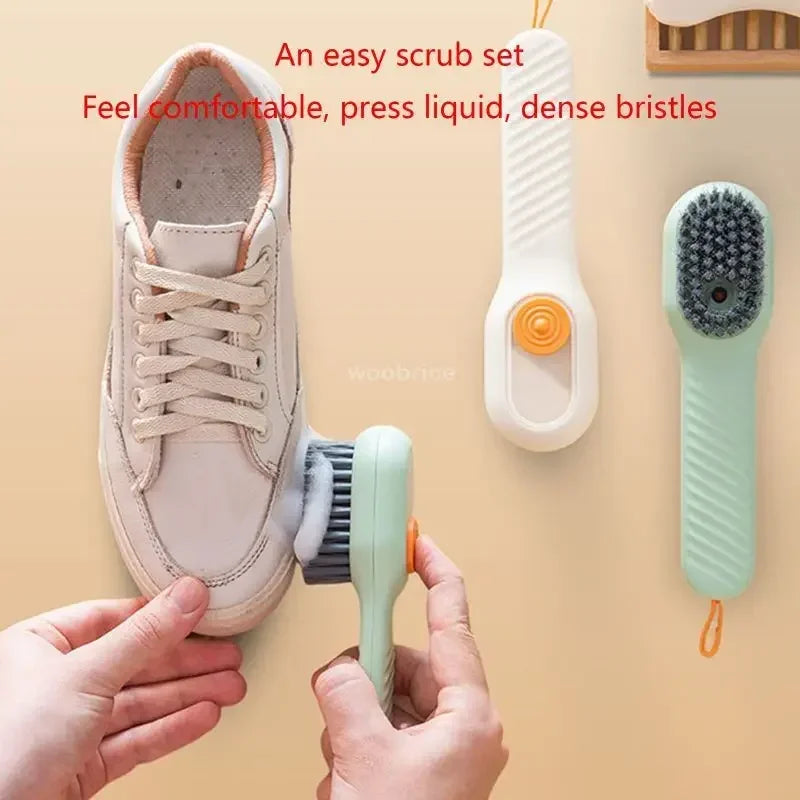 Brosse de nettoyage à réservoir